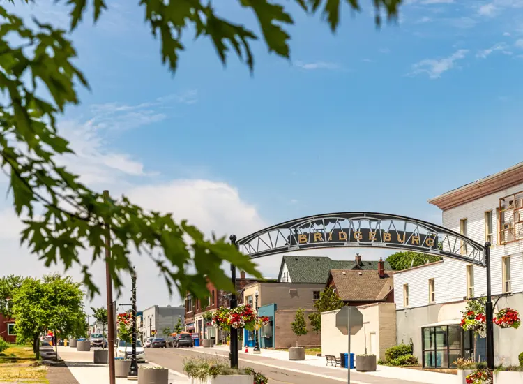 Bridgeburg large metal street sign